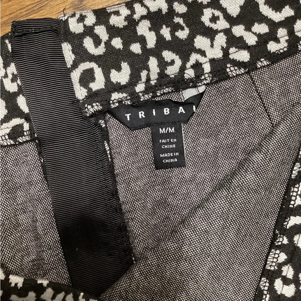 Tribal pencil skirt Back Zip Black and white leopard print. Size Medium